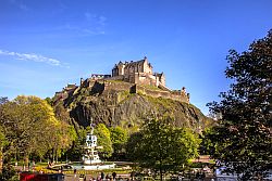 View towards Edinburgh castle sitting on a hilltop